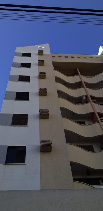 Alugar Apartamento / Padr&atilde;o em S&atilde;o Jos&eacute; do Rio Preto. apenas R$ 390.000,00