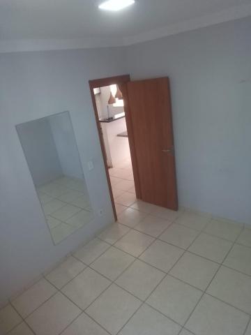 Comprar Apartamento / Padr&atilde;o em S&atilde;o Jos&eacute; do Rio Preto R$ 220.000,00 - Foto 4