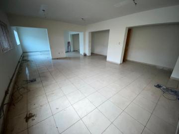 Comprar Comercial / Sal&atilde;o em Mirassol - Foto 4