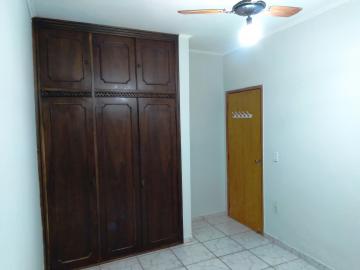 Alugar Casa / Padr&atilde;o em S&atilde;o Jos&eacute; do Rio Preto R$ 1.750,00 - Foto 18