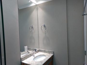 Alugar Apartamento / Padr&atilde;o em S&atilde;o Jos&eacute; do Rio Preto R$ 1.700,00 - Foto 17