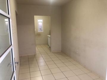 Alugar Casa / Padr&atilde;o em S&atilde;o Jos&eacute; do Rio Preto R$ 850,00 - Foto 2