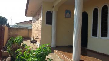 Alugar Casa / Padr&atilde;o em S&atilde;o Jos&eacute; do Rio Preto. apenas R$ 320.000,00