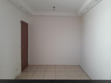 Alugar Apartamento / Padr&atilde;o em S&atilde;o Jos&eacute; do Rio Preto R$ 850,00 - Foto 4