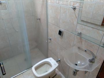 Alugar Casa / Padr&atilde;o em S&atilde;o Jos&eacute; do Rio Preto R$ 1.700,00 - Foto 12