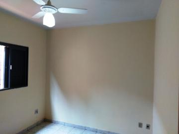 Alugar Casa / Padr&atilde;o em S&atilde;o Jos&eacute; do Rio Preto R$ 1.700,00 - Foto 15