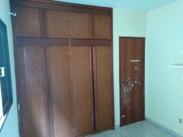 Alugar Casa / Padr&atilde;o em S&atilde;o Jos&eacute; do Rio Preto R$ 1.700,00 - Foto 18