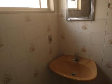 Alugar Apartamento / Padr&atilde;o em S&atilde;o Jos&eacute; do Rio Preto R$ 700,00 - Foto 2