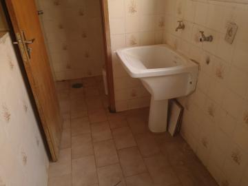 Alugar Apartamento / Padr&atilde;o em S&atilde;o Jos&eacute; do Rio Preto R$ 700,00 - Foto 4