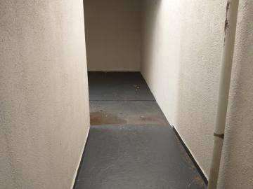 Alugar Comercial / Casa Comercial em S&atilde;o Jos&eacute; do Rio Preto R$ 2.000,00 - Foto 16