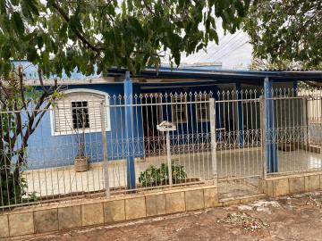 Alugar Casa / Padr&atilde;o em S&atilde;o Jos&eacute; do Rio Preto. apenas R$ 800,00