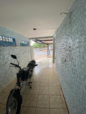 Alugar Casa / Padr&atilde;o em S&atilde;o Jos&eacute; do Rio Preto R$ 800,00 - Foto 13