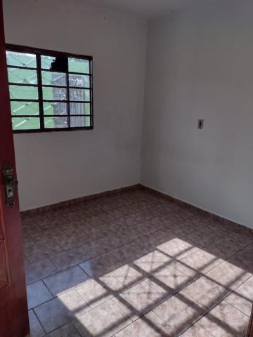 Alugar Casa / Padr&atilde;o em S&atilde;o Jos&eacute; do Rio Preto R$ 900,00 - Foto 3