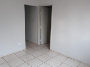 Alugar Casa / Padr&atilde;o em S&atilde;o Jos&eacute; do Rio Preto R$ 900,00 - Foto 17