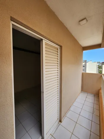 Alugar Apartamento / Padr&atilde;o em S&atilde;o Jos&eacute; do Rio Preto R$ 1.000,00 - Foto 6