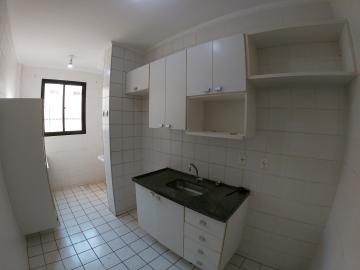 Alugar Apartamento / Padr&atilde;o em S&atilde;o Jos&eacute; do Rio Preto R$ 1.000,00 - Foto 6
