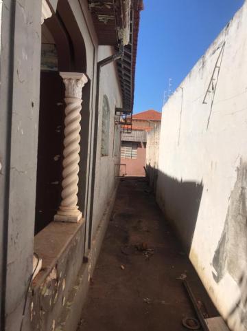 Alugar Comercial / Casa Comercial em S&atilde;o Jos&eacute; do Rio Preto. apenas R$ 1.100,00