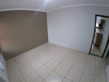 Alugar Casa / Padr&atilde;o em S&atilde;o Jos&eacute; do Rio Preto. apenas R$ 1.800,00