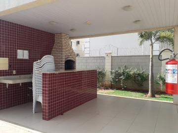 Alugar Apartamento / Padr&atilde;o em S&atilde;o Jos&eacute; do Rio Preto R$ 820,00 - Foto 12