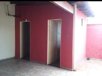 Alugar Casa / Padr&atilde;o em S&atilde;o Jos&eacute; do Rio Preto R$ 1.200,00 - Foto 4