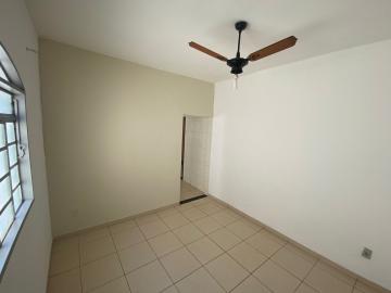 Alugar Casa / Padr&atilde;o em S&atilde;o Jos&eacute; do Rio Preto R$ 1.600,00 - Foto 12