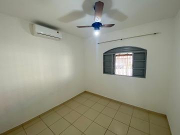 Alugar Casa / Padr&atilde;o em S&atilde;o Jos&eacute; do Rio Preto R$ 1.600,00 - Foto 7