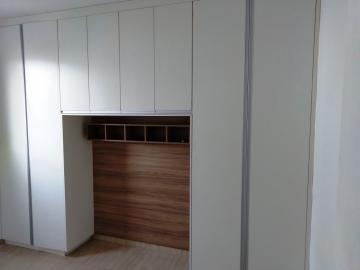 Alugar Apartamento / Padr&atilde;o em S&atilde;o Jos&eacute; do Rio Preto R$ 800,00 - Foto 22