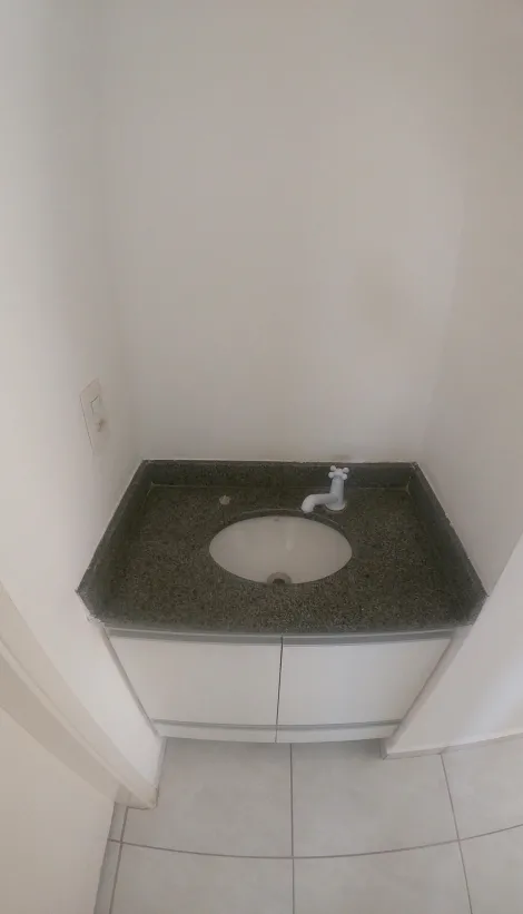 Alugar Apartamento / Padr&atilde;o em S&atilde;o Jos&eacute; do Rio Preto R$ 1.000,00 - Foto 12