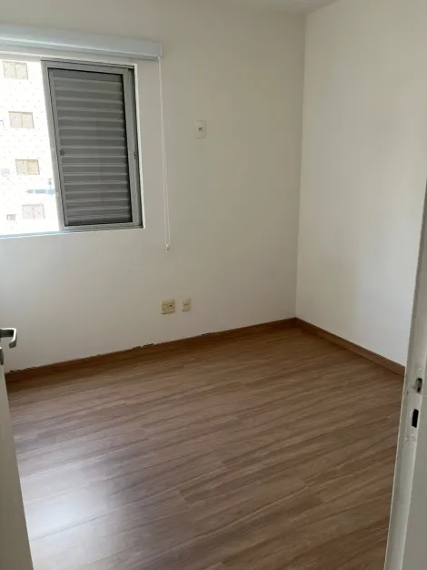 Alugar Apartamento / Padr&atilde;o em S&atilde;o Jos&eacute; do Rio Preto R$ 1.500,00 - Foto 7