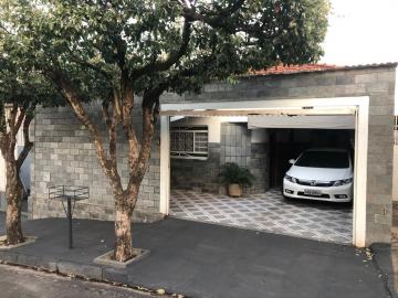 Alugar Casa / Padr&atilde;o em S&atilde;o Jos&eacute; do Rio Preto. apenas R$ 450.000,00