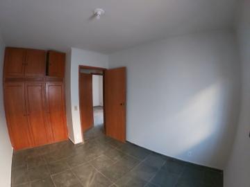 Alugar Apartamento / Padr&atilde;o em S&atilde;o Jos&eacute; do Rio Preto R$ 1.000,00 - Foto 9