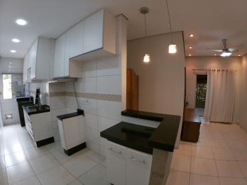Alugar Apartamento / Padr&atilde;o em S&atilde;o Jos&eacute; do Rio Preto R$ 1.180,00 - Foto 7