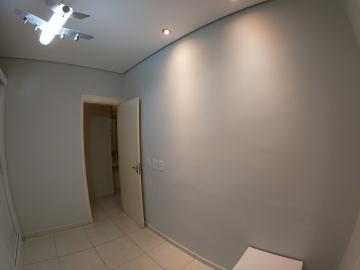 Alugar Apartamento / Padr&atilde;o em S&atilde;o Jos&eacute; do Rio Preto R$ 1.180,00 - Foto 16