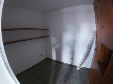 Alugar Apartamento / Padr&atilde;o em S&atilde;o Jos&eacute; do Rio Preto R$ 900,00 - Foto 11