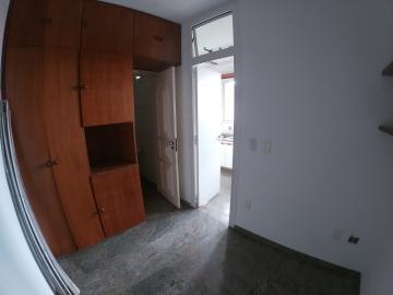 Alugar Apartamento / Padr&atilde;o em S&atilde;o Jos&eacute; do Rio Preto R$ 900,00 - Foto 12