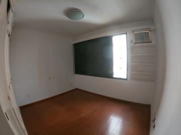 Alugar Apartamento / Padr&atilde;o em S&atilde;o Jos&eacute; do Rio Preto R$ 900,00 - Foto 33
