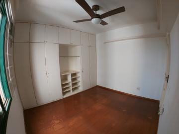 Alugar Apartamento / Padr&atilde;o em S&atilde;o Jos&eacute; do Rio Preto R$ 900,00 - Foto 38