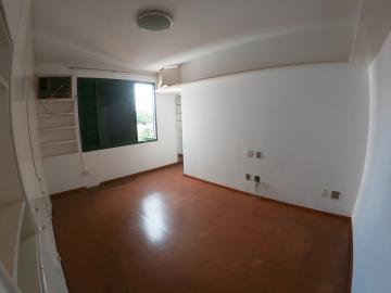 Alugar Apartamento / Padr&atilde;o em S&atilde;o Jos&eacute; do Rio Preto R$ 900,00 - Foto 6