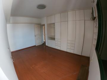 Alugar Apartamento / Padr&atilde;o em S&atilde;o Jos&eacute; do Rio Preto R$ 900,00 - Foto 5