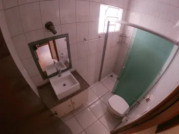 Alugar Casa / Padr&atilde;o em S&atilde;o Jos&eacute; do Rio Preto R$ 1.800,00 - Foto 13
