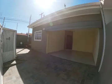 Alugar Casa / Padr&atilde;o em S&atilde;o Jos&eacute; do Rio Preto R$ 1.800,00 - Foto 3