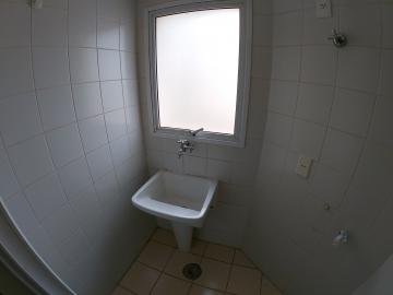Alugar Apartamento / Padr&atilde;o em S&atilde;o Jos&eacute; do Rio Preto R$ 900,00 - Foto 7