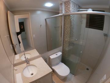 Alugar Apartamento / Padr&atilde;o em S&atilde;o Jos&eacute; do Rio Preto R$ 1.400,00 - Foto 13