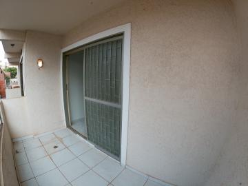 Alugar Apartamento / Padr&atilde;o em S&atilde;o Jos&eacute; do Rio Preto R$ 1.300,00 - Foto 4