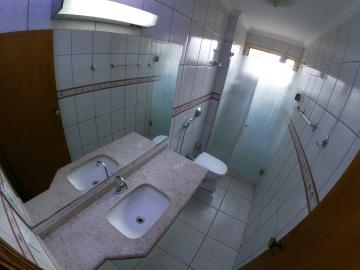 Alugar Apartamento / Padr&atilde;o em S&atilde;o Jos&eacute; do Rio Preto R$ 1.300,00 - Foto 16