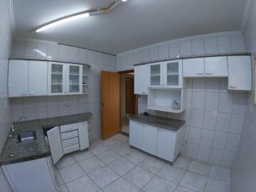 Alugar Apartamento / Padr&atilde;o em S&atilde;o Jos&eacute; do Rio Preto R$ 1.300,00 - Foto 19