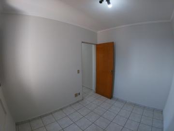 Alugar Apartamento / Padr&atilde;o em S&atilde;o Jos&eacute; do Rio Preto R$ 1.200,00 - Foto 16