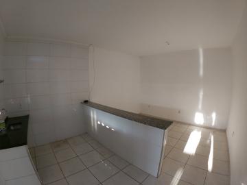 Alugar Casa / Padr&atilde;o em S&atilde;o Jos&eacute; do Rio Preto. apenas R$ 1.100,00