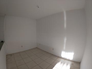Alugar Casa / Padr&atilde;o em S&atilde;o Jos&eacute; do Rio Preto R$ 1.100,00 - Foto 4