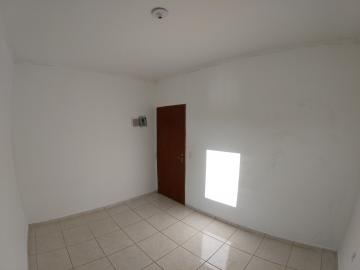 Alugar Casa / Padr&atilde;o em S&atilde;o Jos&eacute; do Rio Preto R$ 1.100,00 - Foto 9